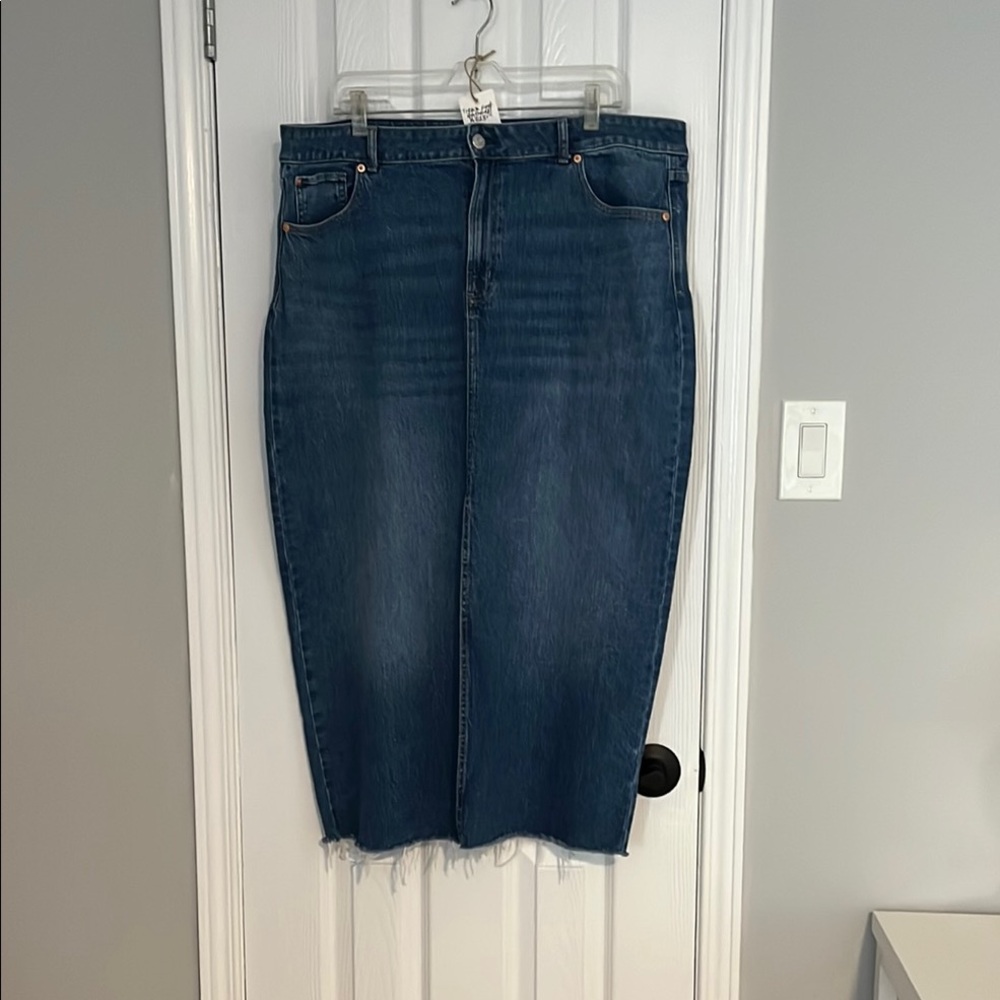 Reitmans Blue Denim Skirt Size 34